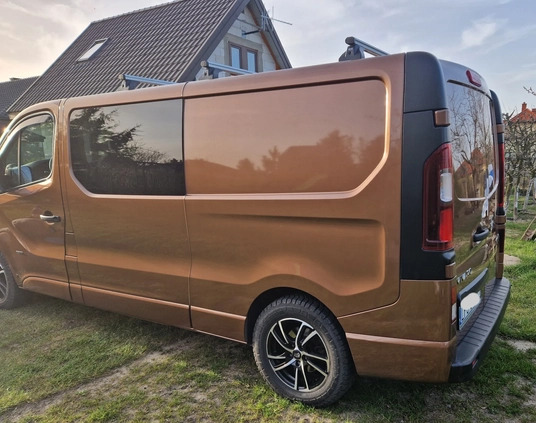 Opel Vivaro cena 65000 przebieg: 239000, rok produkcji 2015 z Puławy małe 79